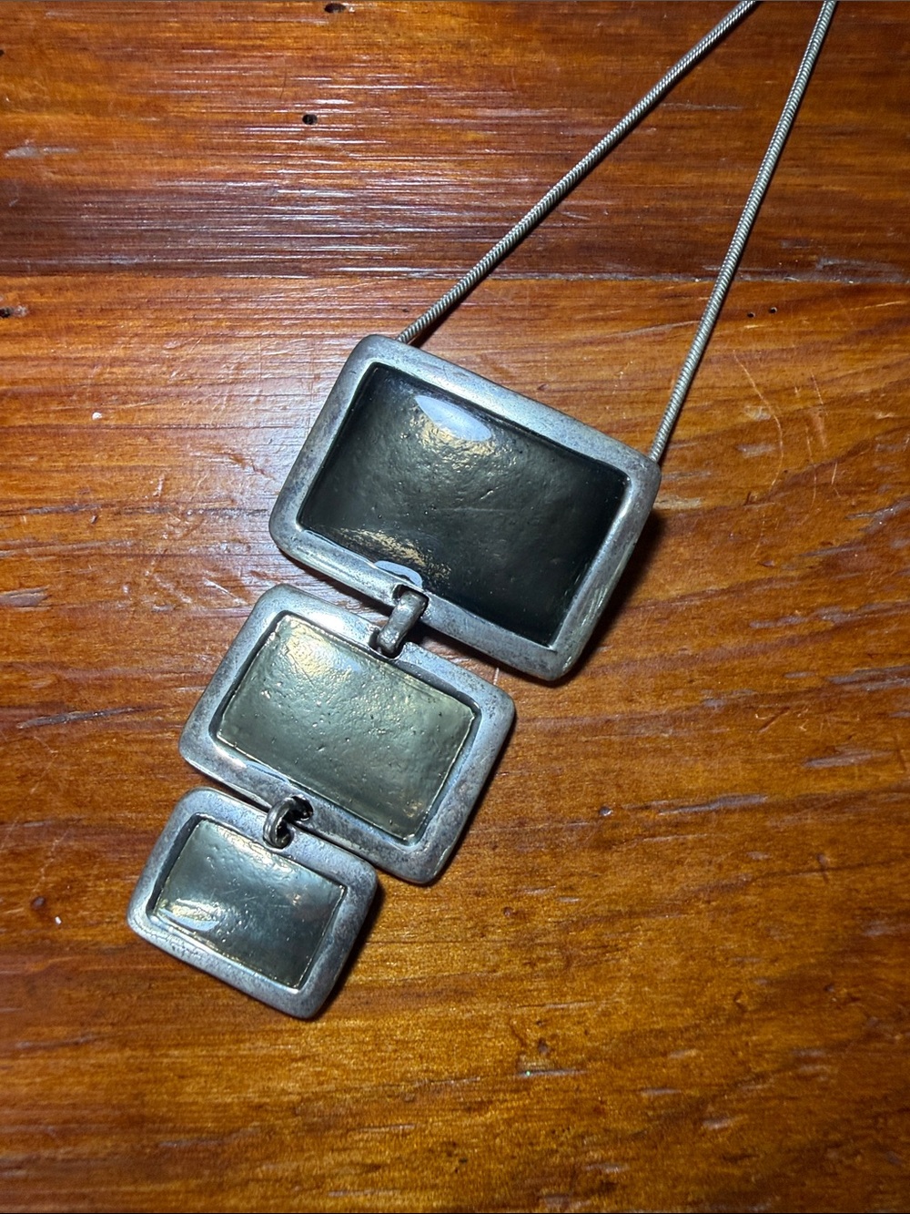 🌿Vintage Silver-Tone Three-Panel Brass/Bronze Pendant Necklace
